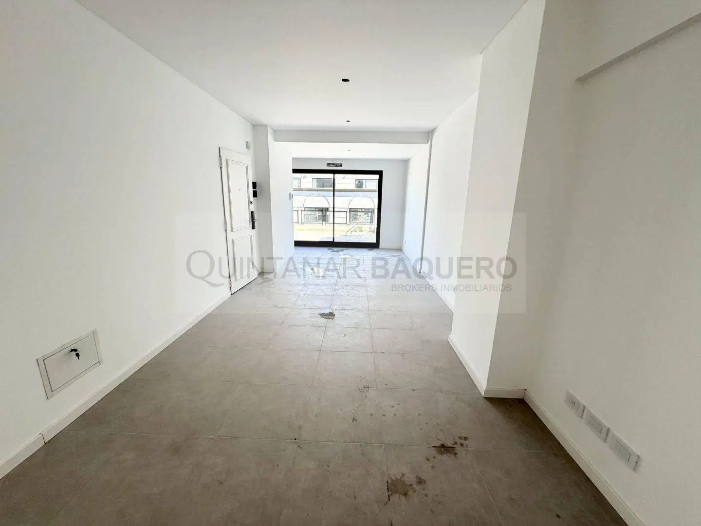 Duplex a estrenar en Flores 5