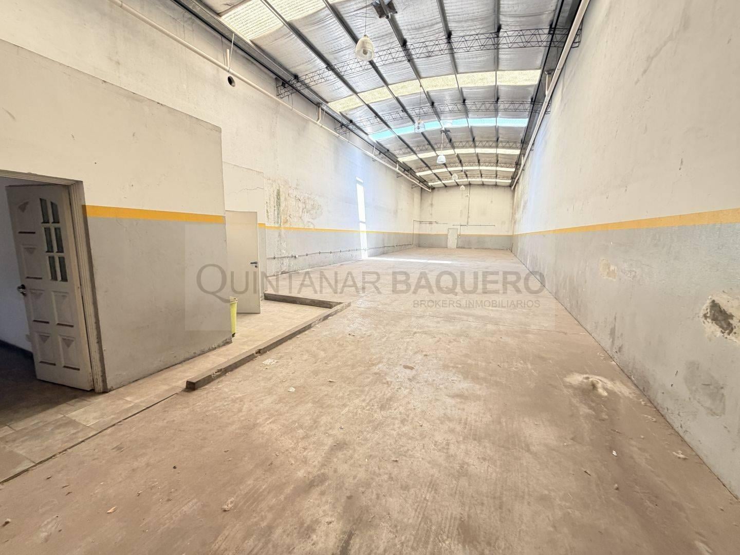 Galpón . | Av. Fernandez De La Cruz al 2900