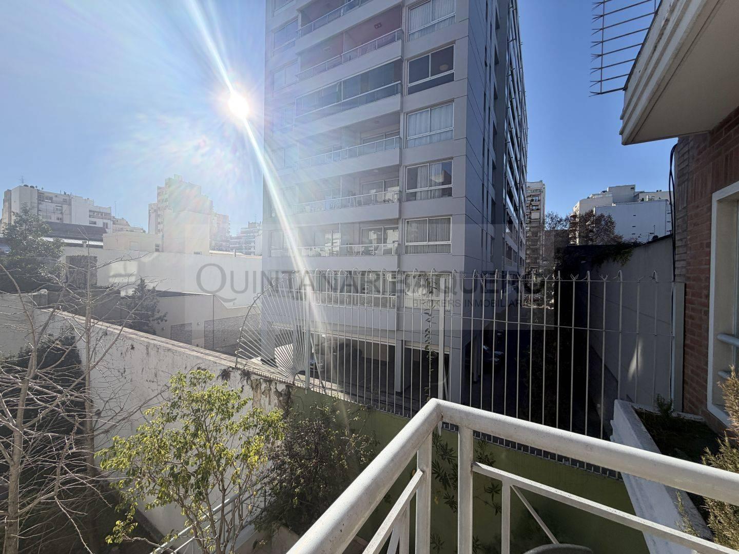 Foto de Departamento 4 ambientes. | Av. Juan B. Alberdi al 500, imagen 2