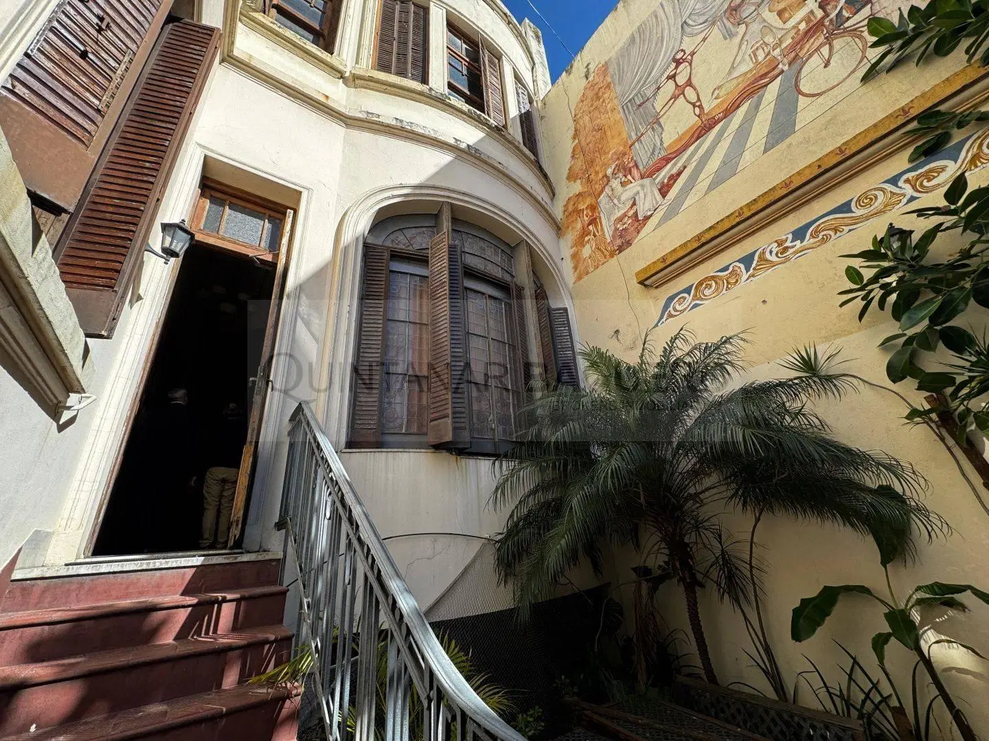 Venta de hotel en San Telmo 2