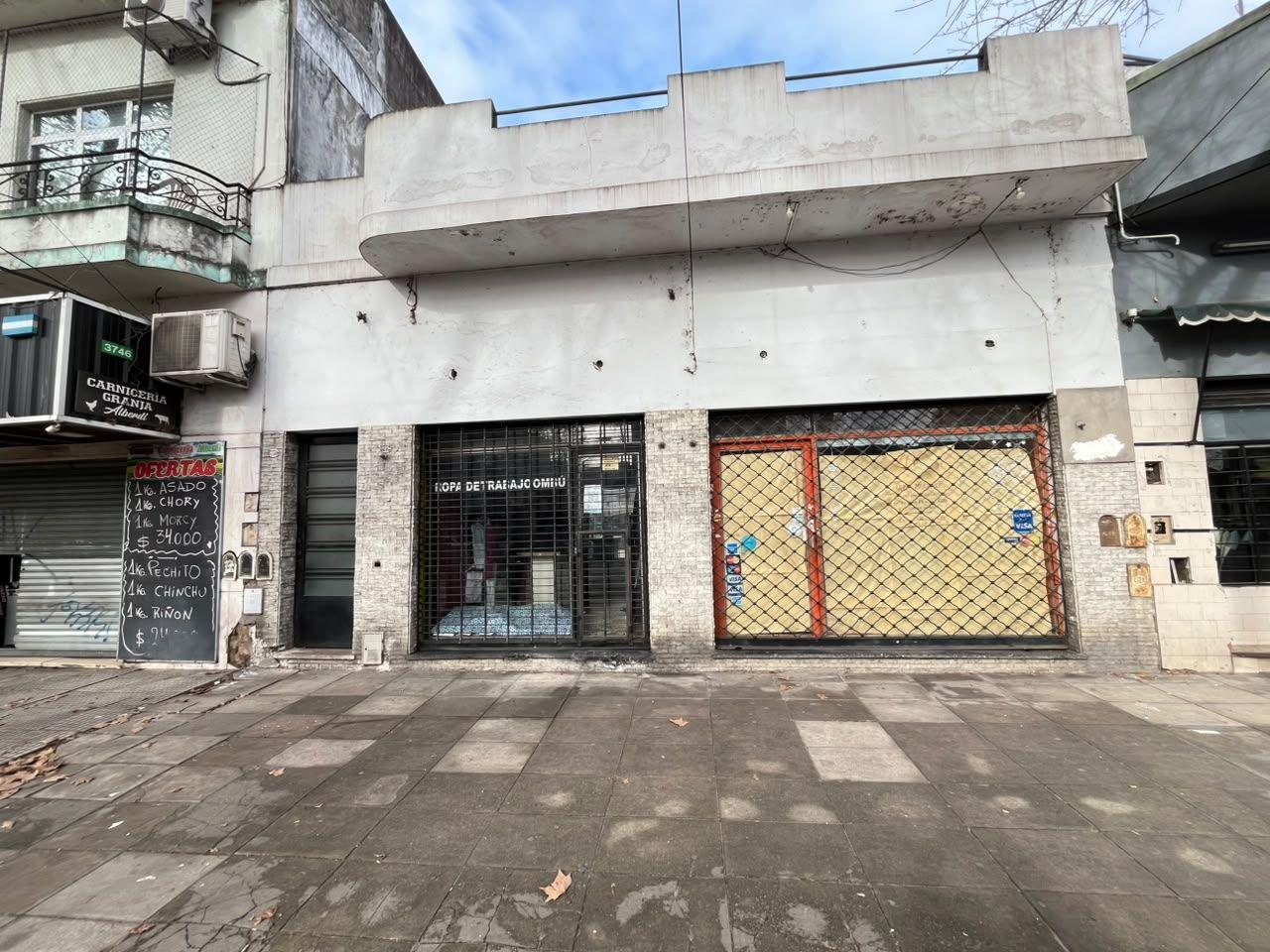 Foto de Local Comercial en Alquiler sobre Av. Eva Perón  Parque Avellaneda, imagen 4