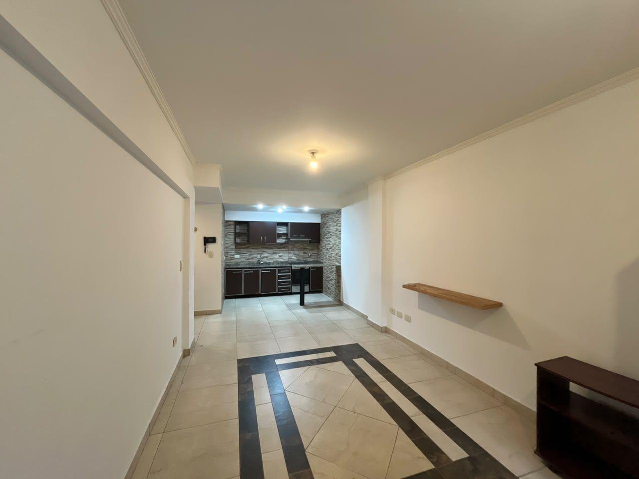 Foto de Alquiler de Departamento Monoambiente con Balcón  Floresta, imagen 3