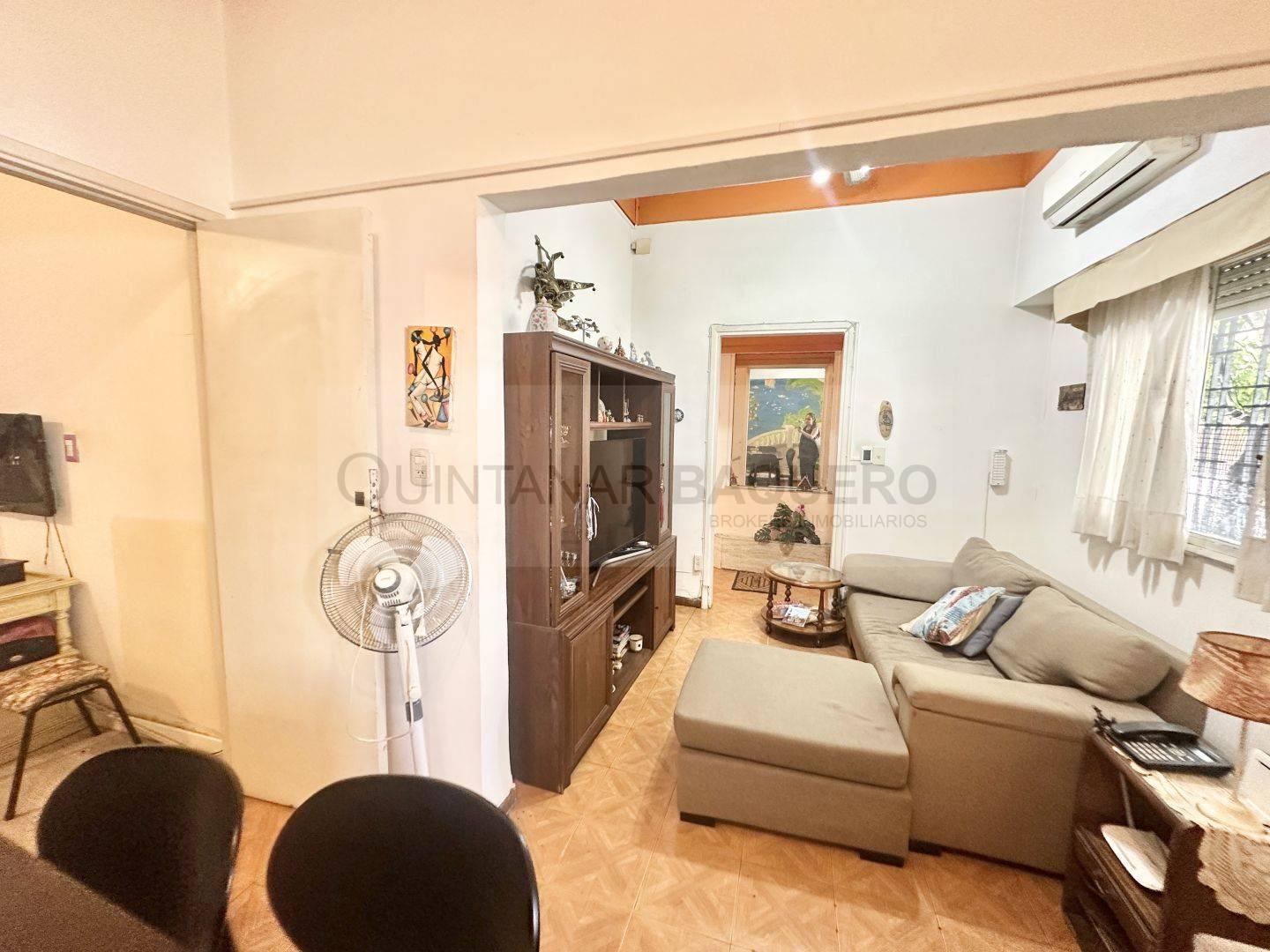Foto de Venta de hermosa casa en Flores, imagen 3