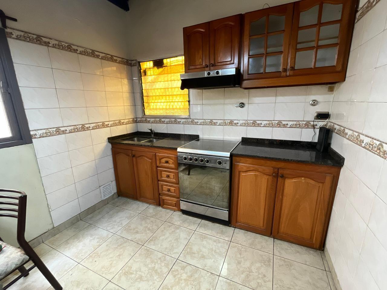Foto de Alquiler de Departamento Tipo Casa de 2 Ambientes con Patio  Parque, imagen 5