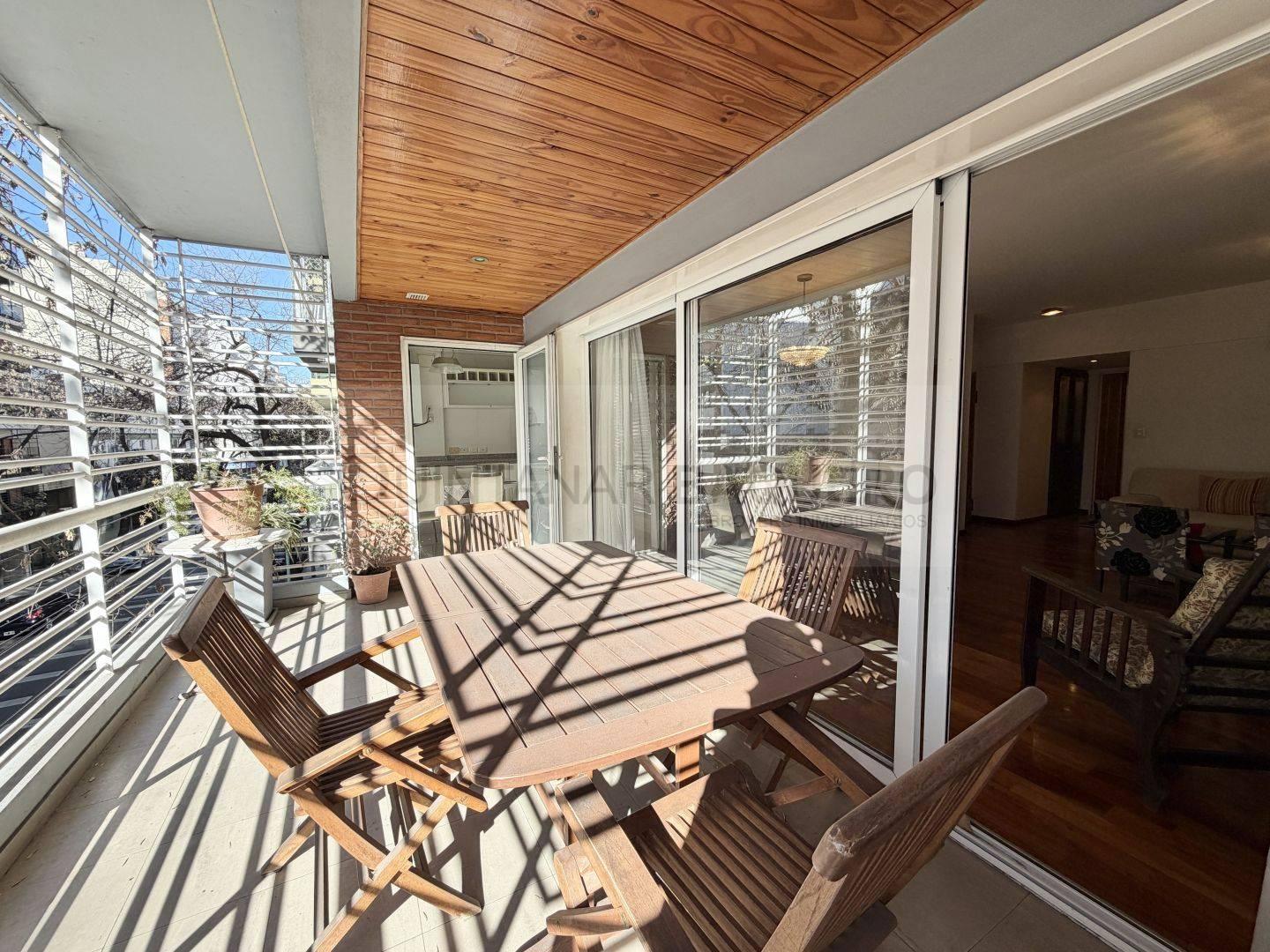 Foto de Piso de 4 ambientes con cochera y balcón terraza - Caballito, imagen 1