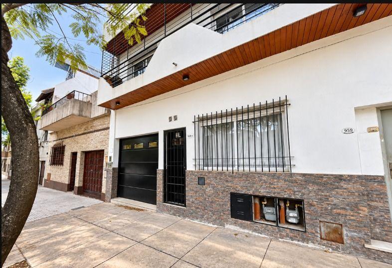 Foto de PH Único en Venta  3 Dormitorios, Cochera, Quincho y Balcón Terraza |, imagen 1