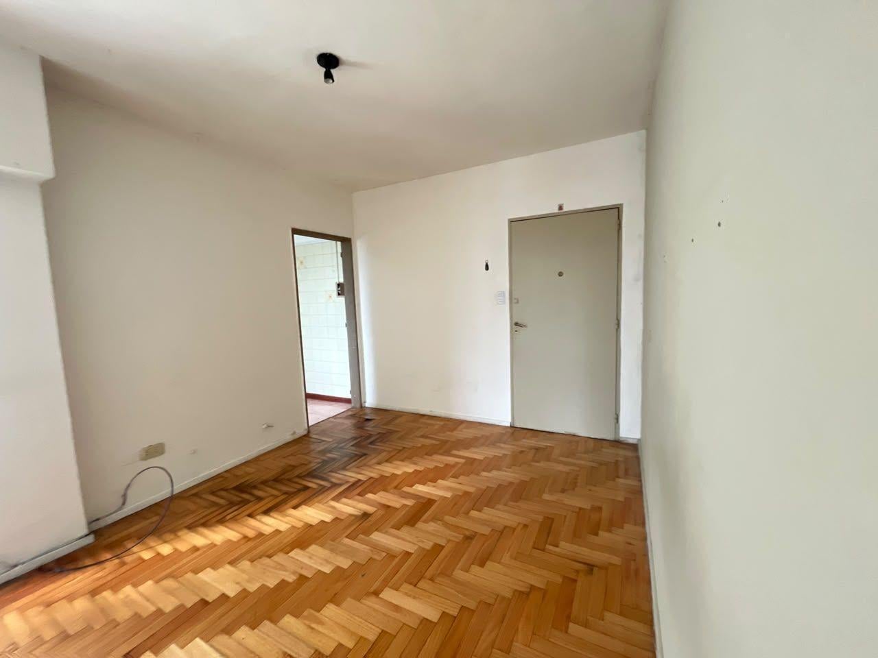 Foto de Alquiler de Departamento de 2 Ambientes  Parque Avellaneda, imagen 3