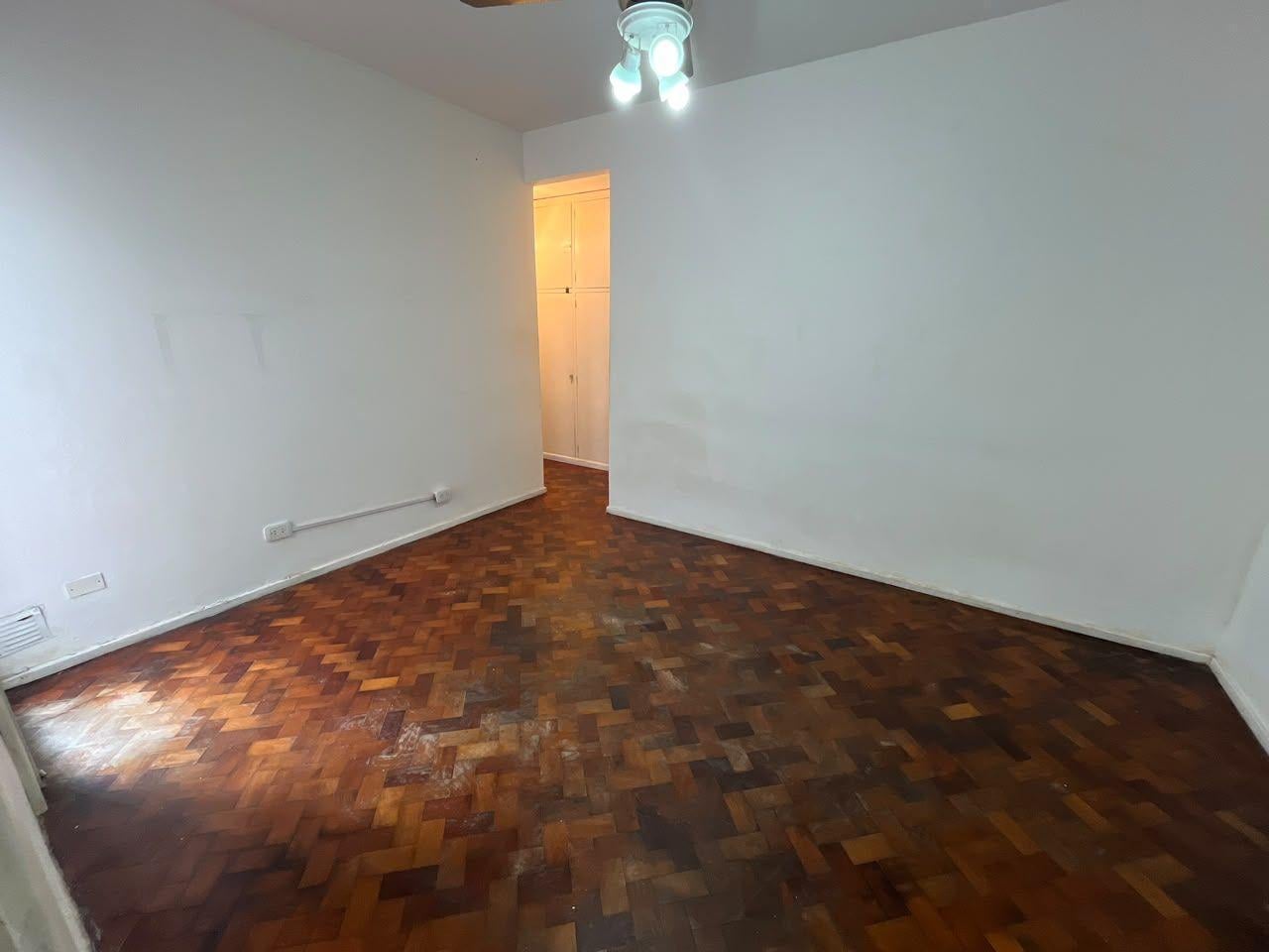 Foto de Venta de Departamento de 2 Ambientes con Patio  Flores, imagen 4