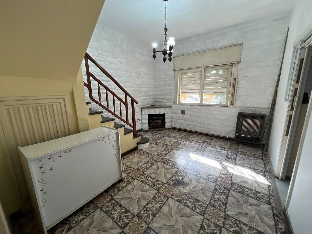 Foto de Alquiler de PH Tipo Casa al Frente  3 Plantas  Flores, imagen 5
