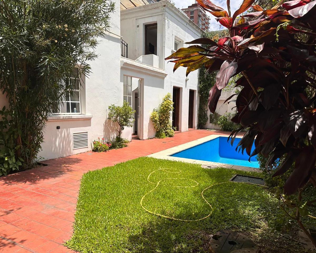 Olleros 2100 - Casa en Venta con Jardín y Pileta - a Reciclar 2