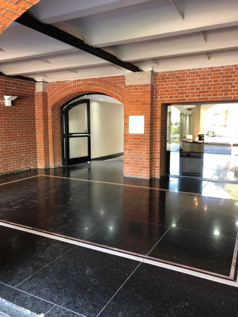 Oficina en Puerto Madero - 130 m² - Cochera Fija 4