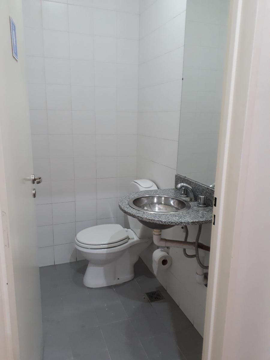Excelente Oficina en Puerto Madero. 130 m² Cochera Fija 3