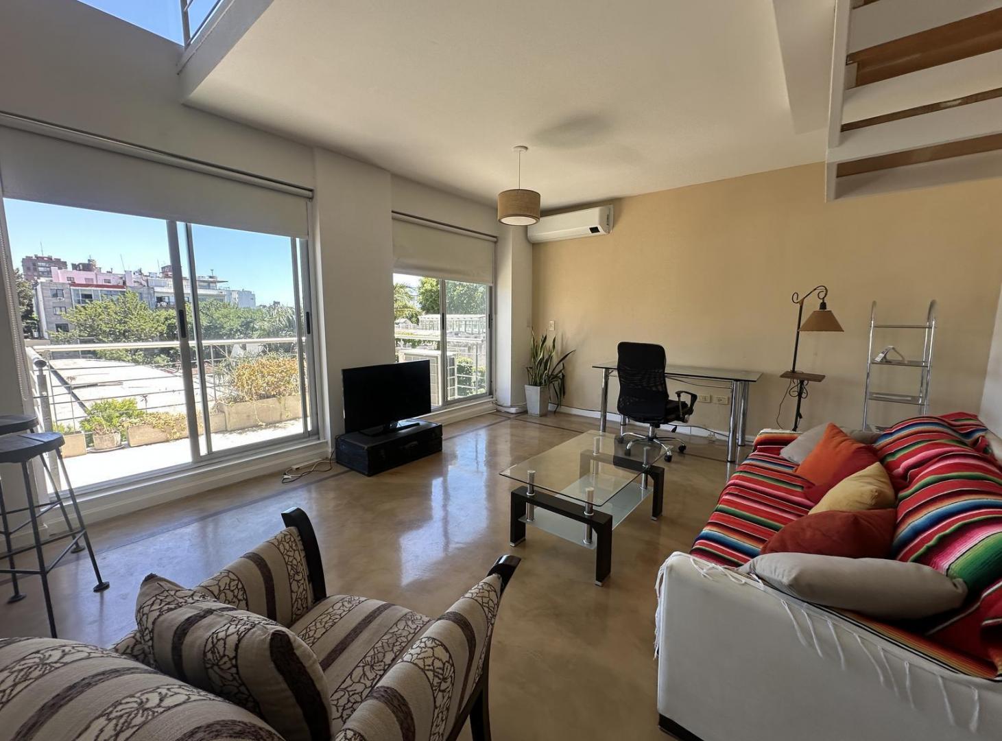Foto de Departamento Tipo loft en La Pampa entre Migueletes y Miñones- Cochera, imagen 2