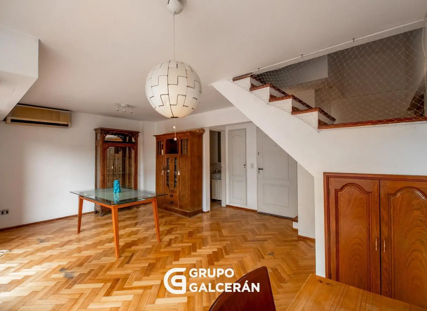 3 amb Duplex con cochera y pileta en Martinez 3