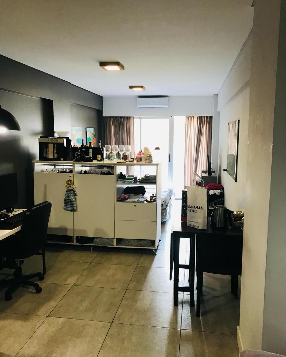 Excelente Dpto un ambiente con renta