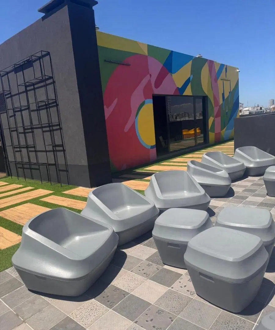 Excelente departamento de 3 ambientes con cochera, con amplio solarium 8