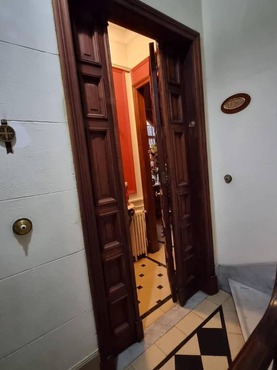 "Exclusiva Propiedad Estilo Tudor: Elegancia Para Compradores Exigentes" 3