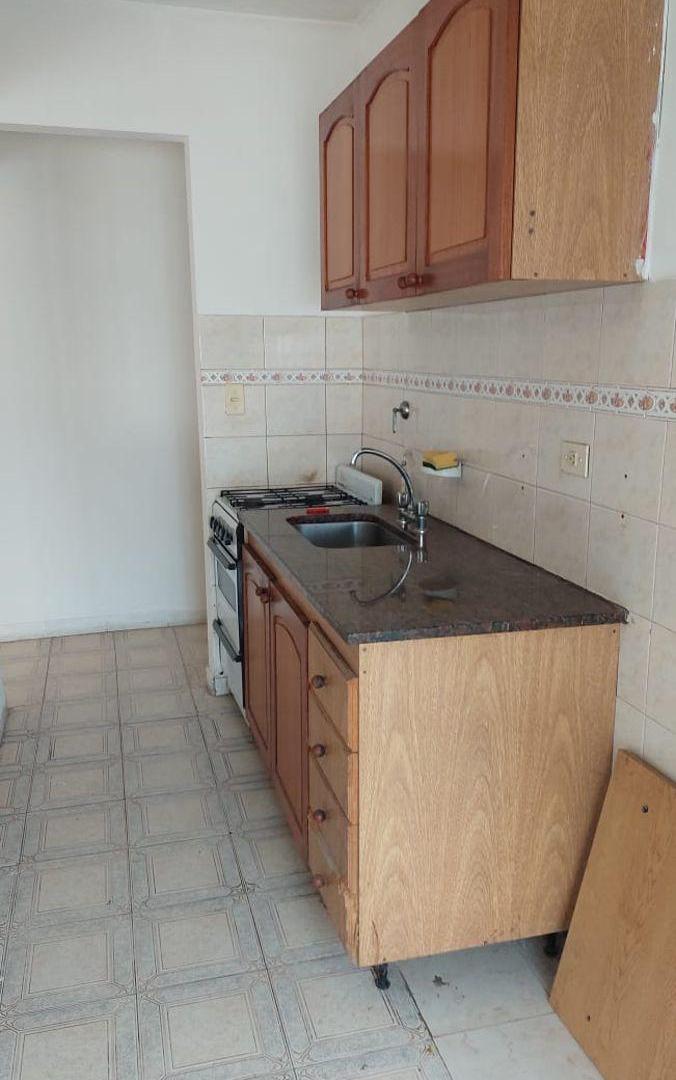 ¡Oportunidad en Liniers! PH 2 Ambientes con Balcón