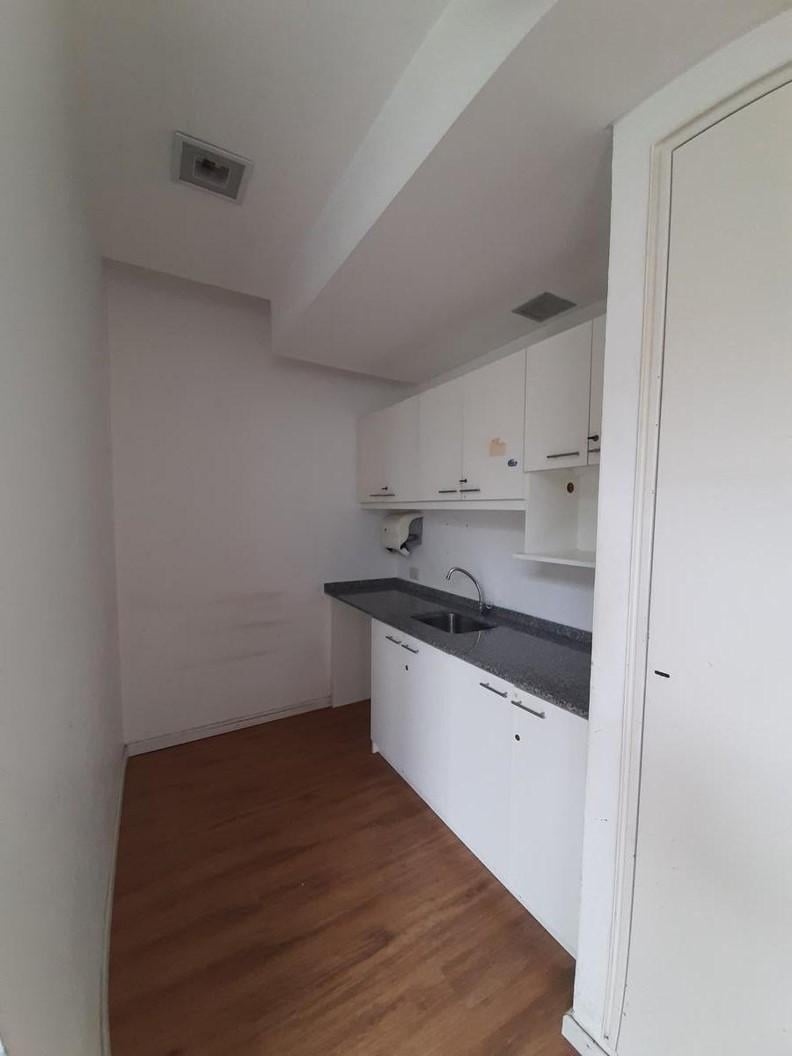 Foto de Alquiler Oficinas | Italia 415 | Piso de 963 m2, imagen 3