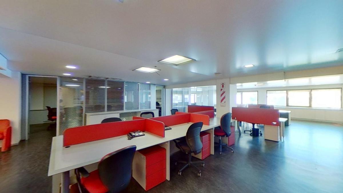 Foto de Oficina en Alquiler | Paraguay 733 | 459 m² Piso Completo amoblado, imagen 4