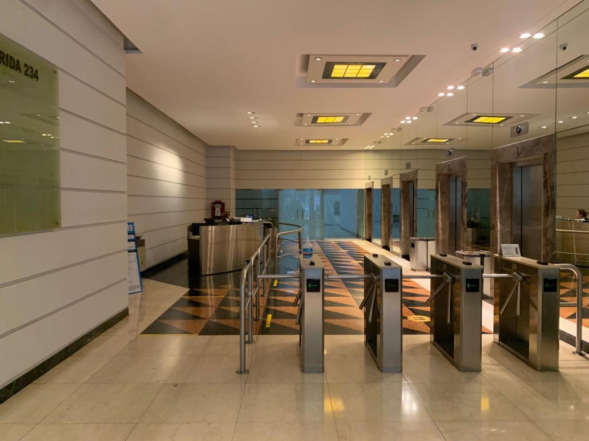 Foto de Oficina en Alquiler Lista para Usar | Florida 234 | 300 m2, imagen 2