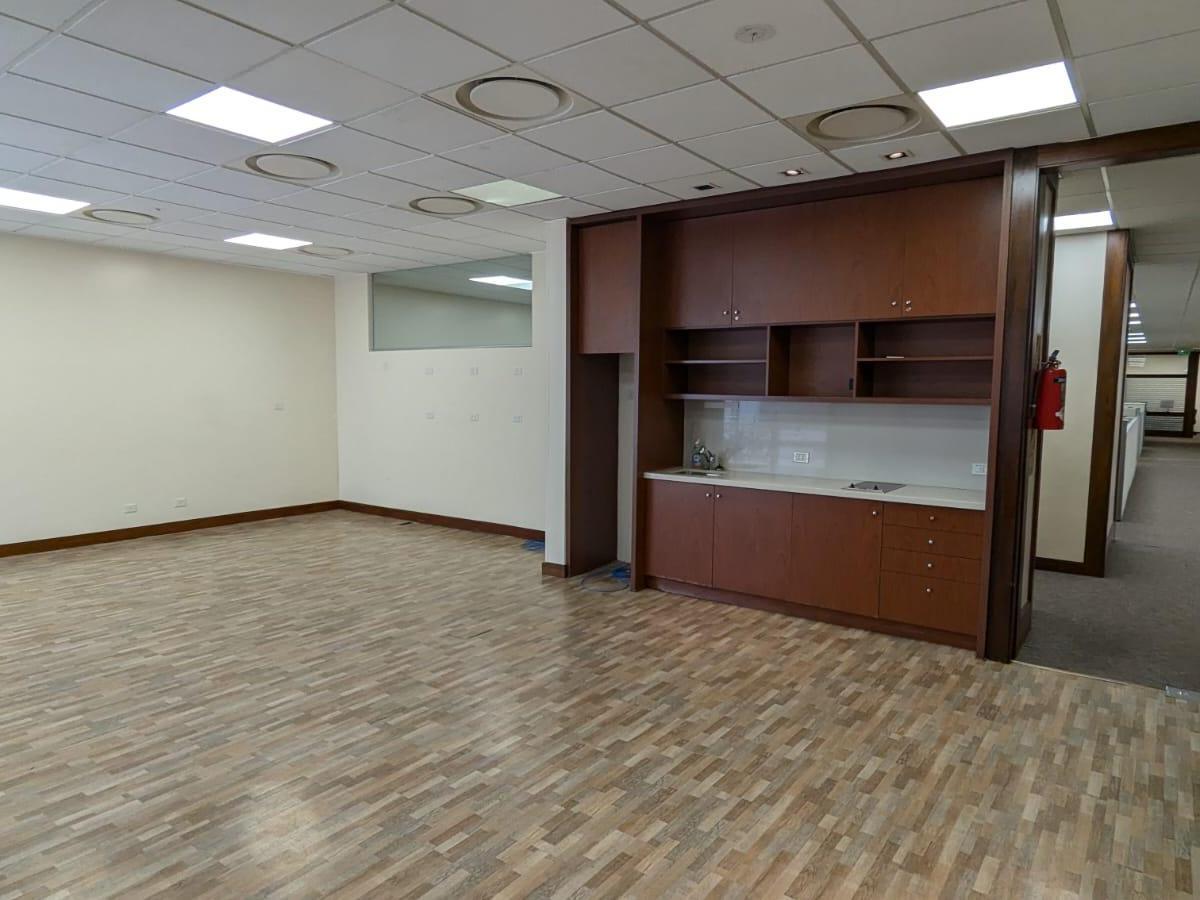 Foto de Oficina de 1.300 m2 Lista Para Usar en Excelente Estado!, imagen 5