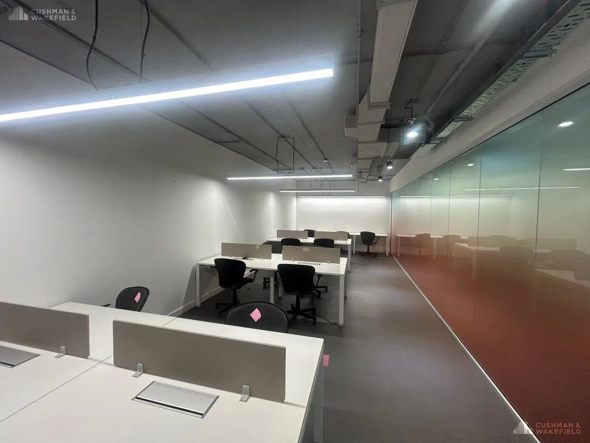 Oficina Totalmente amoblada | 540 m² | Office 3 2