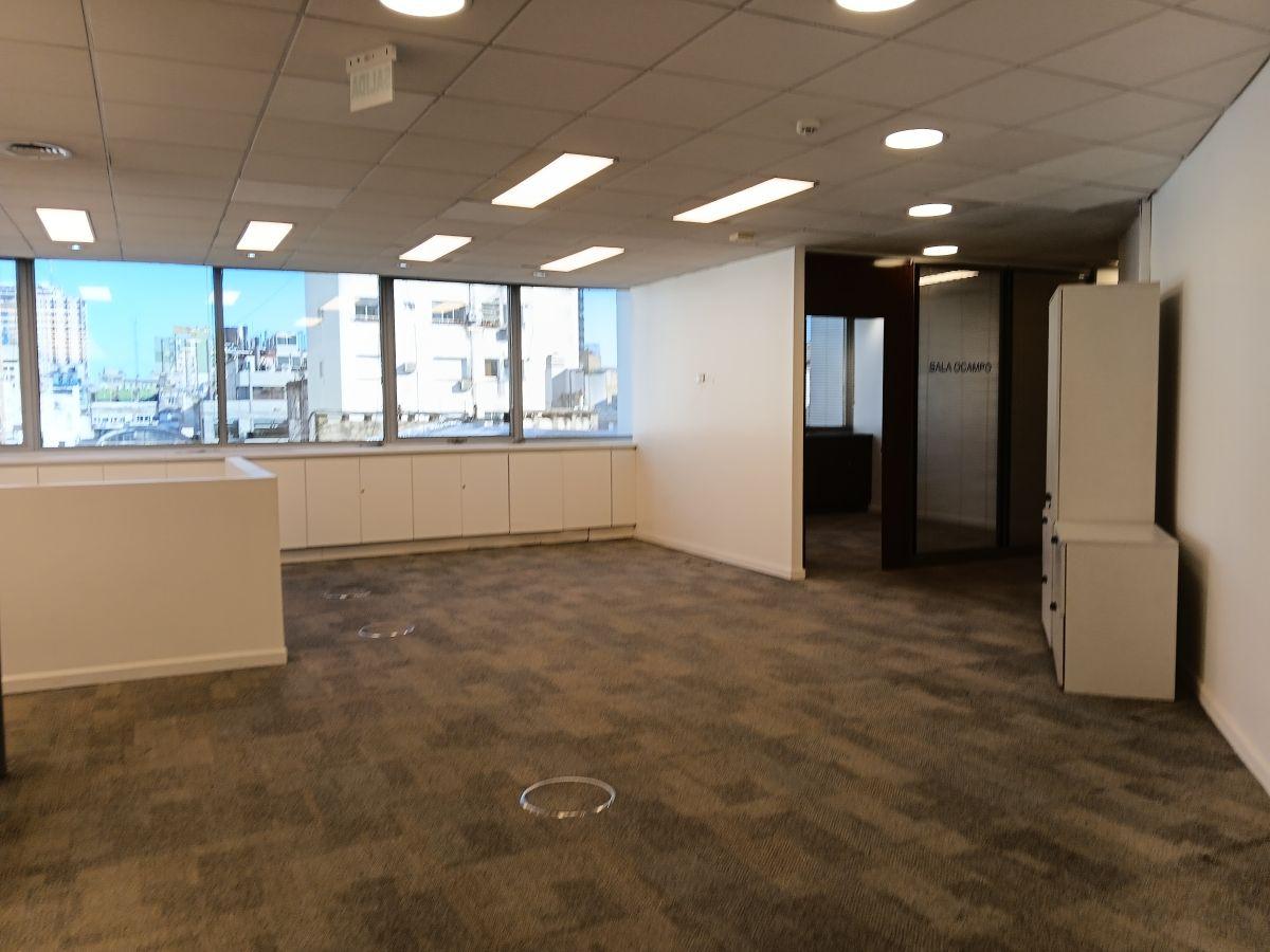 Foto de Oficina de 248 m² en alquiler | Amoblada | 25 de Mayo 476, imagen 4