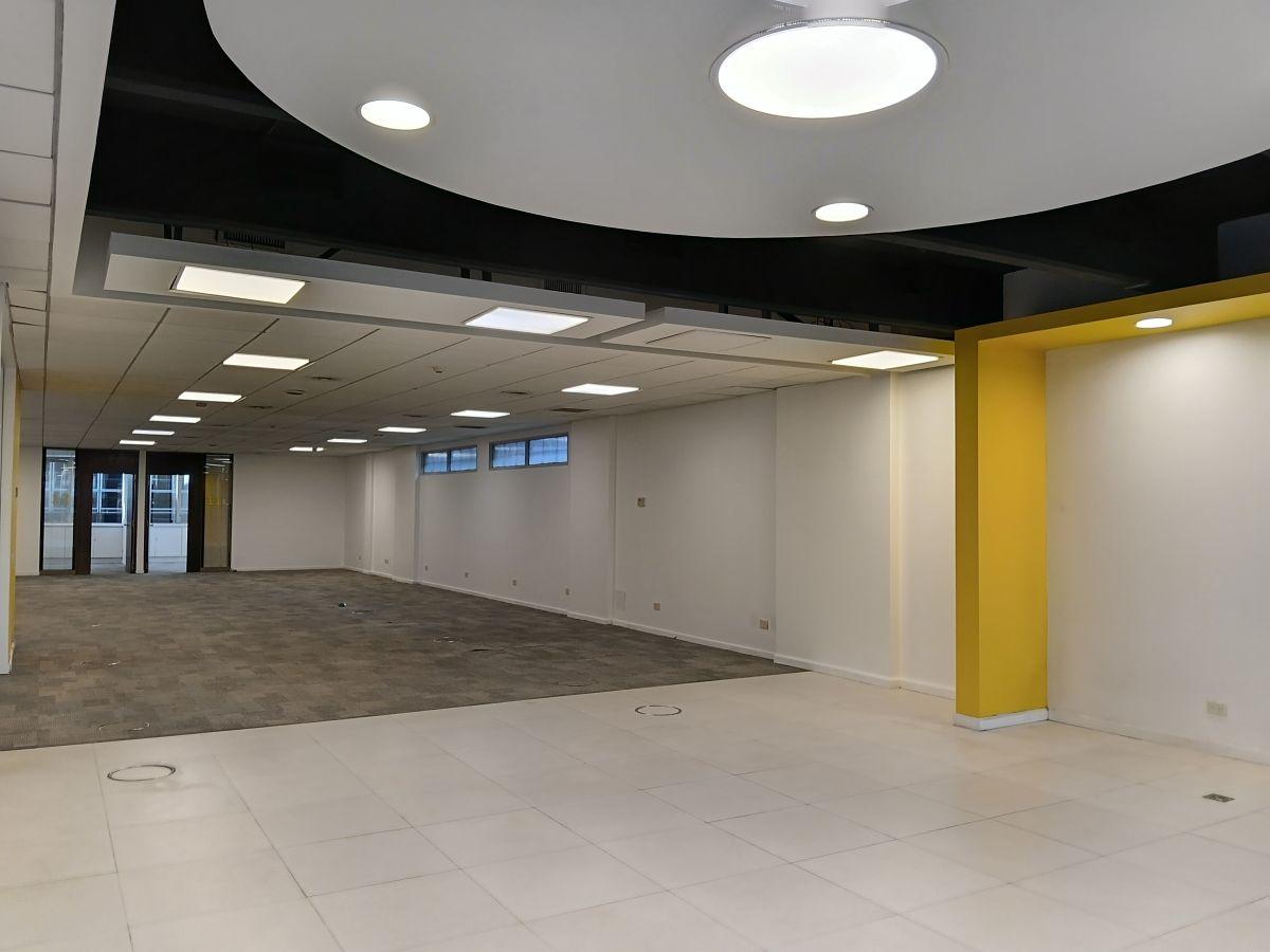Foto de Oficina de 584 m² en Alquiler | Microcentro | 25 de Mayo 476, imagen 1