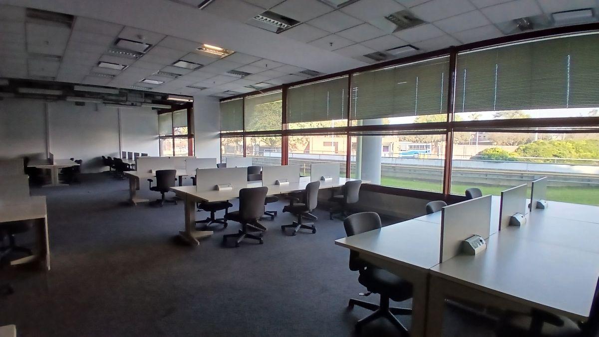 Foto de Oficinas Corporativas en Campus Empresarial | Martínez | 705 m2, imagen 2