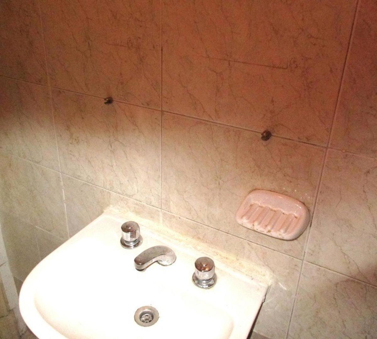 Fte Antig Techos Altos 118 m² Prof o Vivienda 4 Amb 2 Baños 4