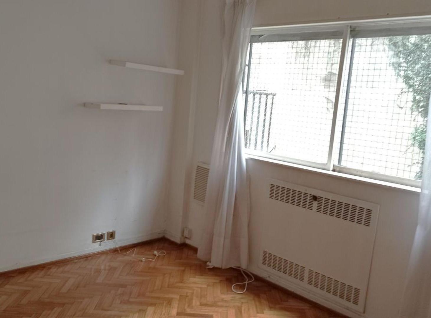 Foto de frte bcón 178 m2 Liv y com 3 dorm (1 suite) 2 bños toil dep, imagen 2