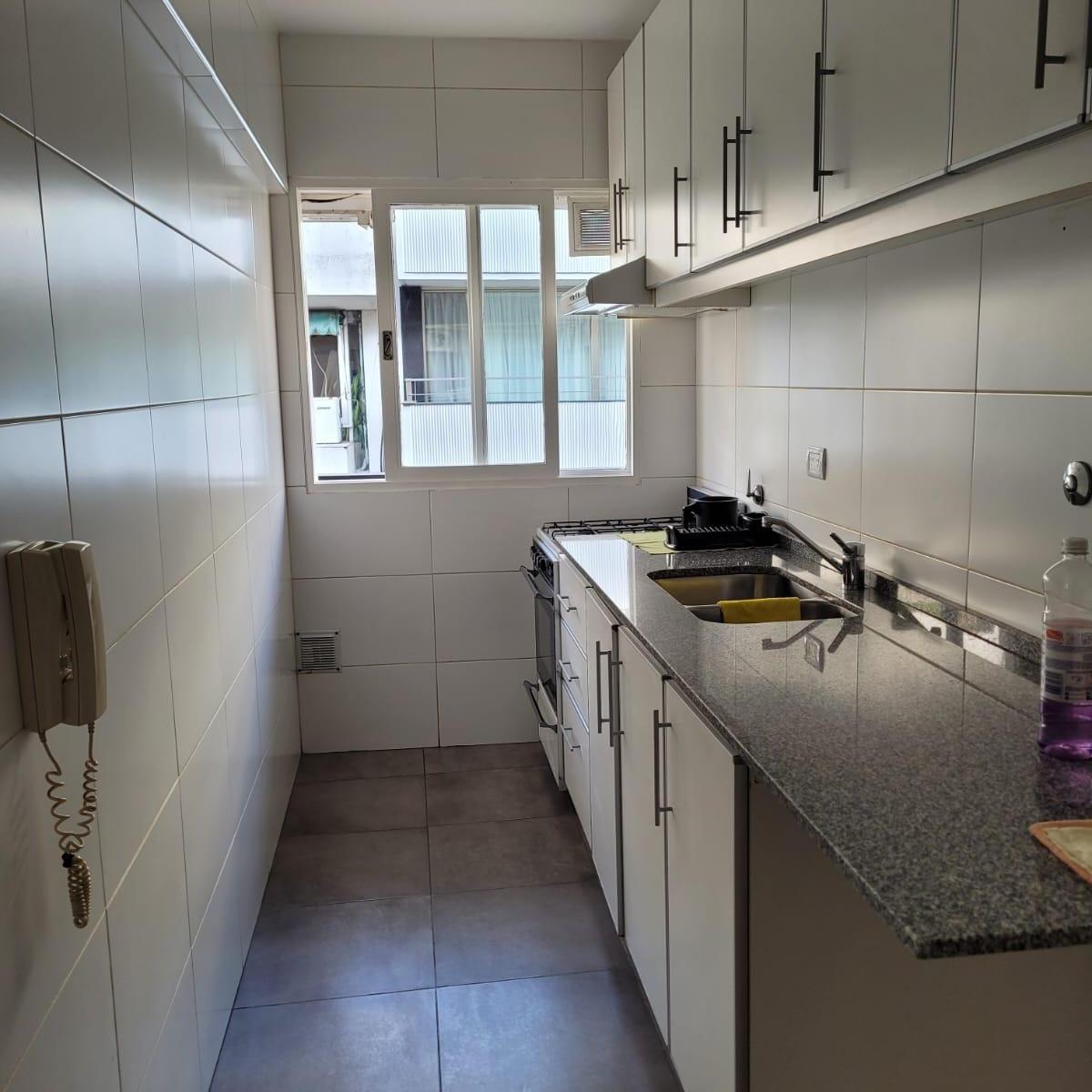 Foto de Venta Departamento 2 Ambientes 56 m² Esmeralda 1000 cochera y baulera, imagen 4