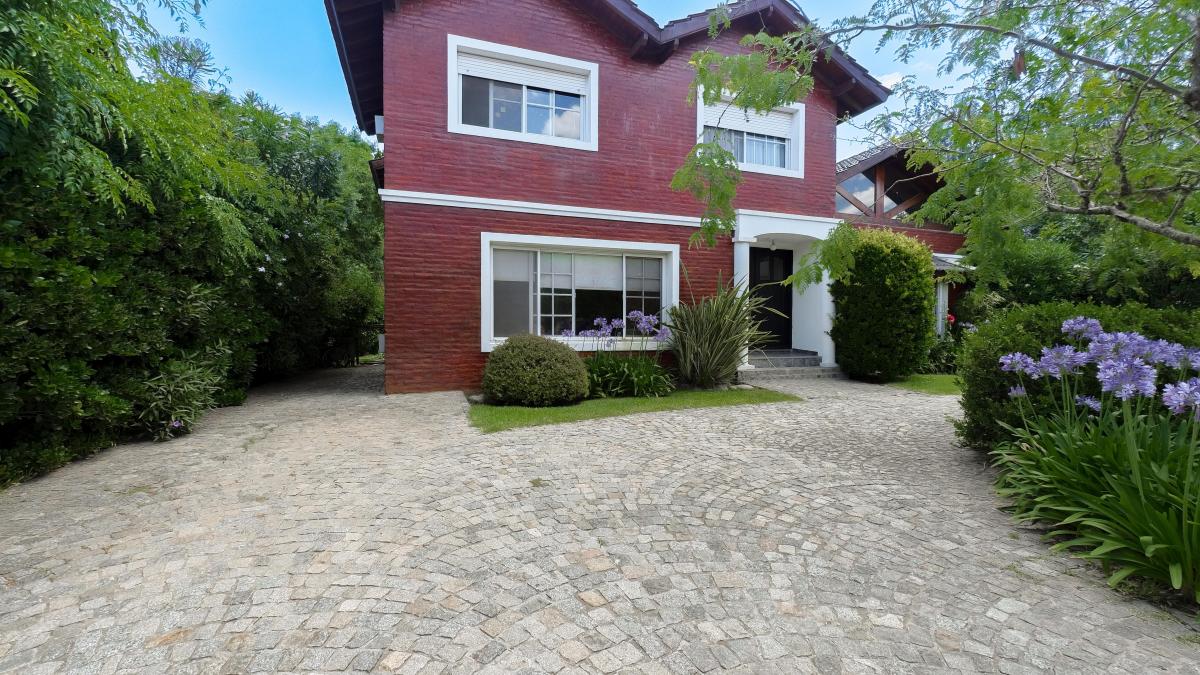 Venta Casa Club de Campo Pueyrredón - Pilar - Recorrido 360° de La Propiedad. 1