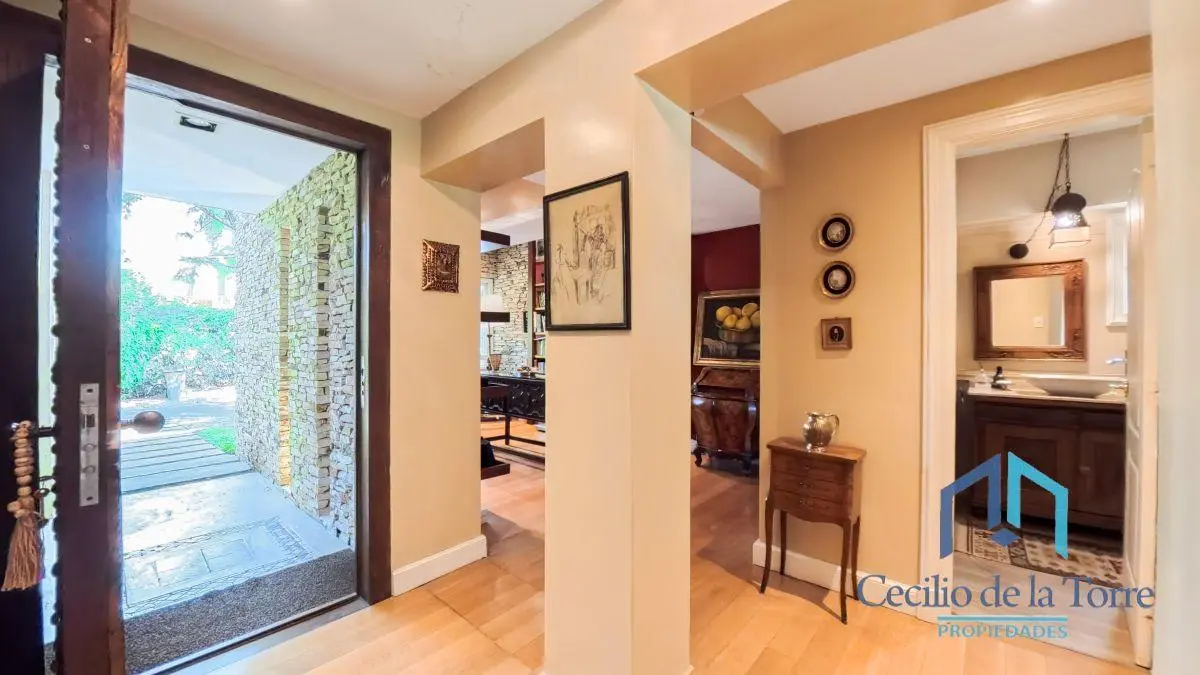 Venta Casa 260m2 Lote central 1350 m² 4 ambientes San Carlos Country Club Financiación 2