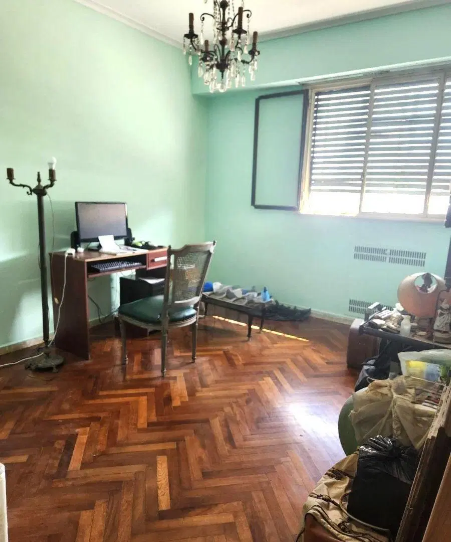 Venta Departamento Balvanera Balcón terraza A refaccionar 3 ambientes con dependencia 4