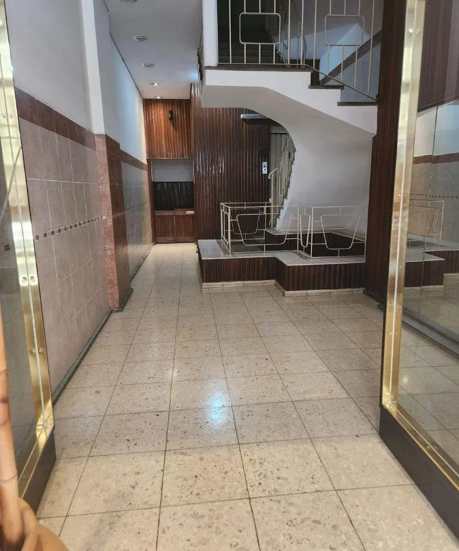 Venta Departamento Balvanera Balcón terraza A refaccionar 3 ambientes con dependencia 2