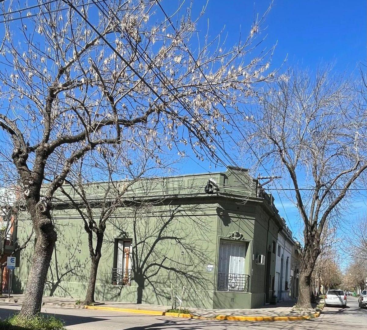 Foto de Venta Casa de 194 m² con 3 dormitorios Casco histórico de Mercedes, imagen 2