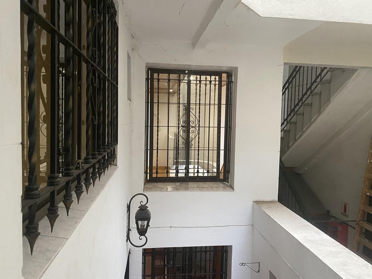 Foto de VENTA DEPARTAMENTO 3 AMBIENTES IMPECABLE PB CON PATIO Y ENTREPISO, imagen 4