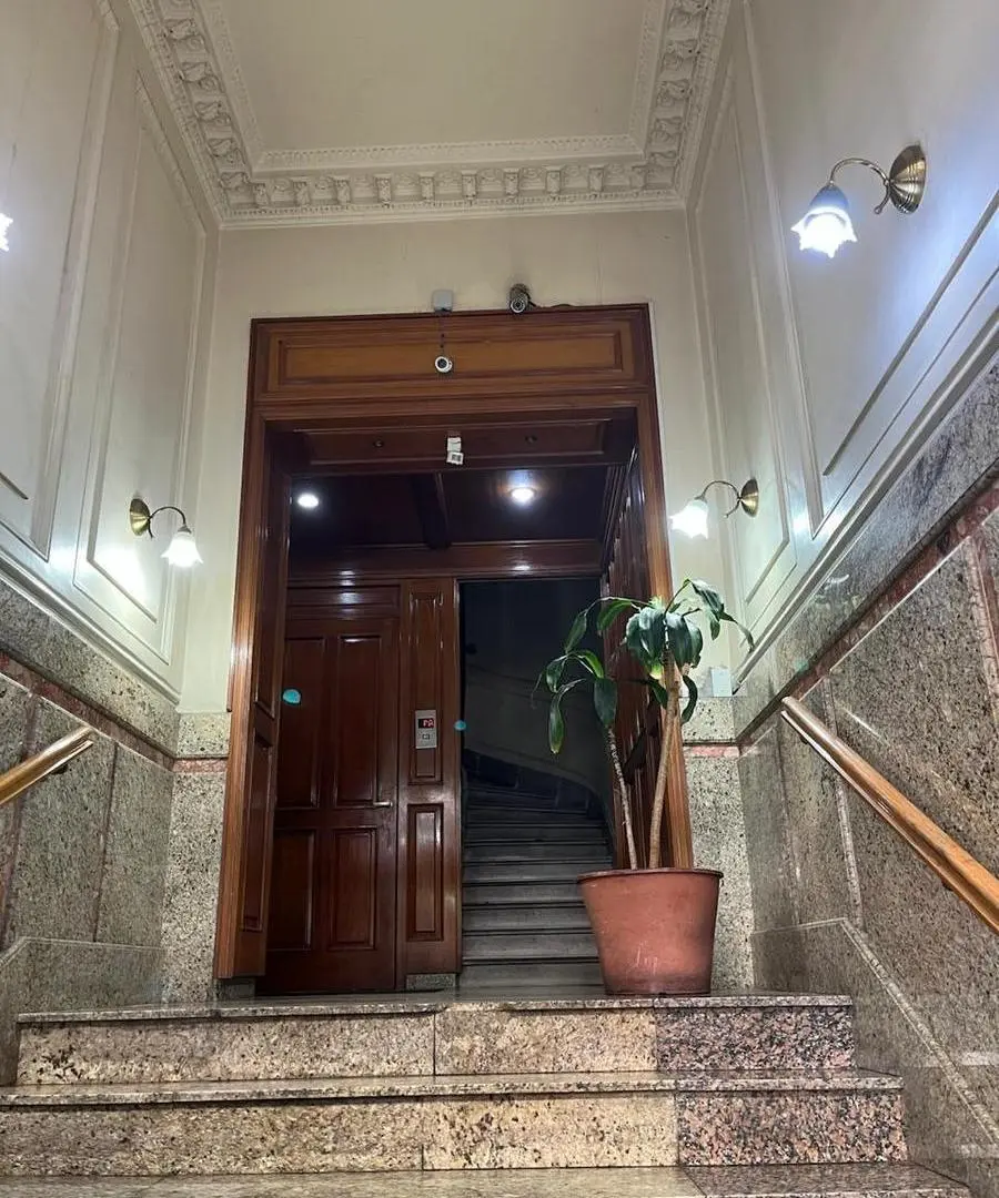 Venta Semi piso 6 amb muy amplio, balcon al frente Ideal Vivienda y/o Uso Profesional- Caba 3