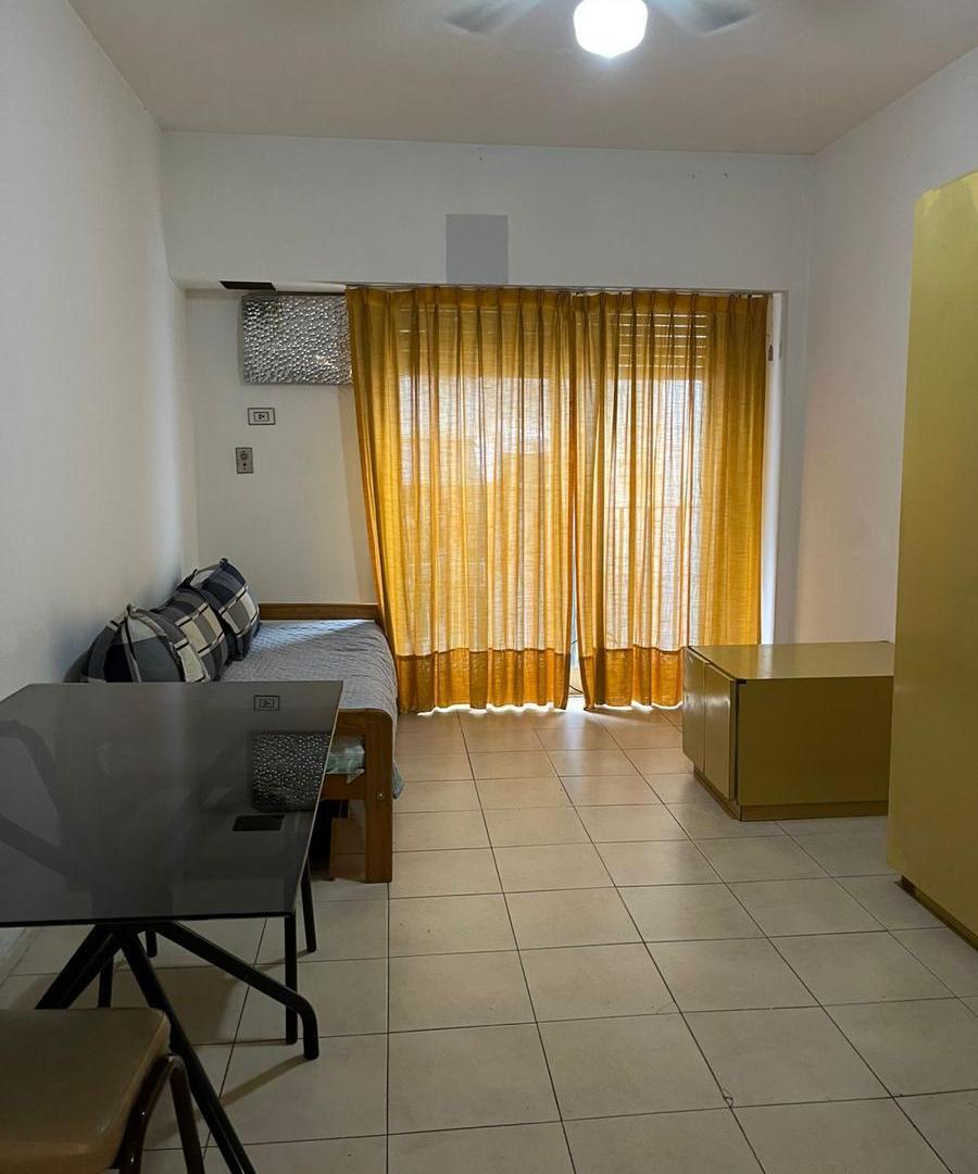 Alquiler  Departamento AMOBLADO de 1 Ambiente Lateral en Piso 8º Luminoso- San Nicolas-Caba