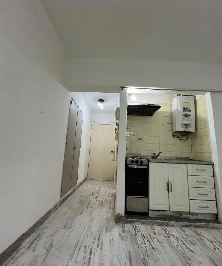 Alquiler en Monserrat Monoambiente ideal para estudiantes de 1 Ambiente Lateral en Piso 6° 1