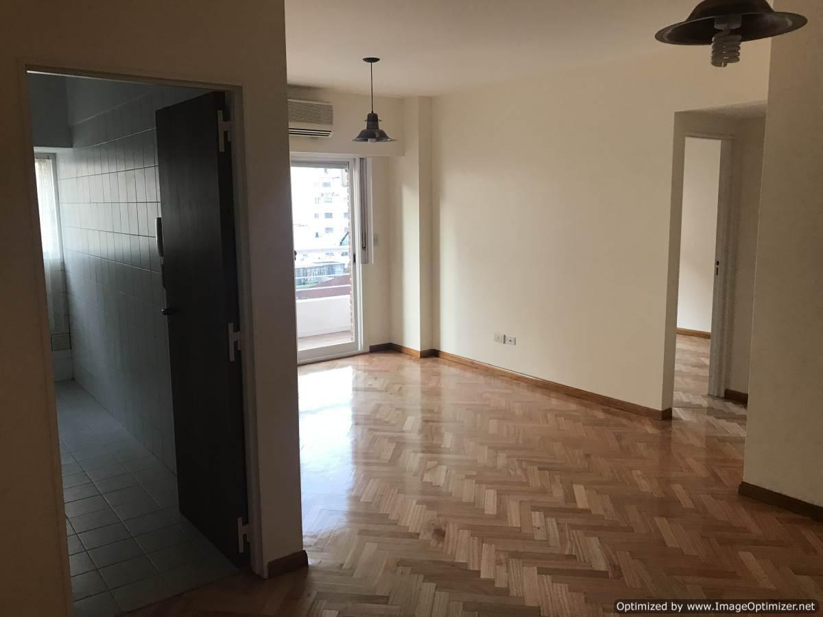 Foto de Departamento en alquiler de 2 ambientes contrafrente con balcón, imagen 4