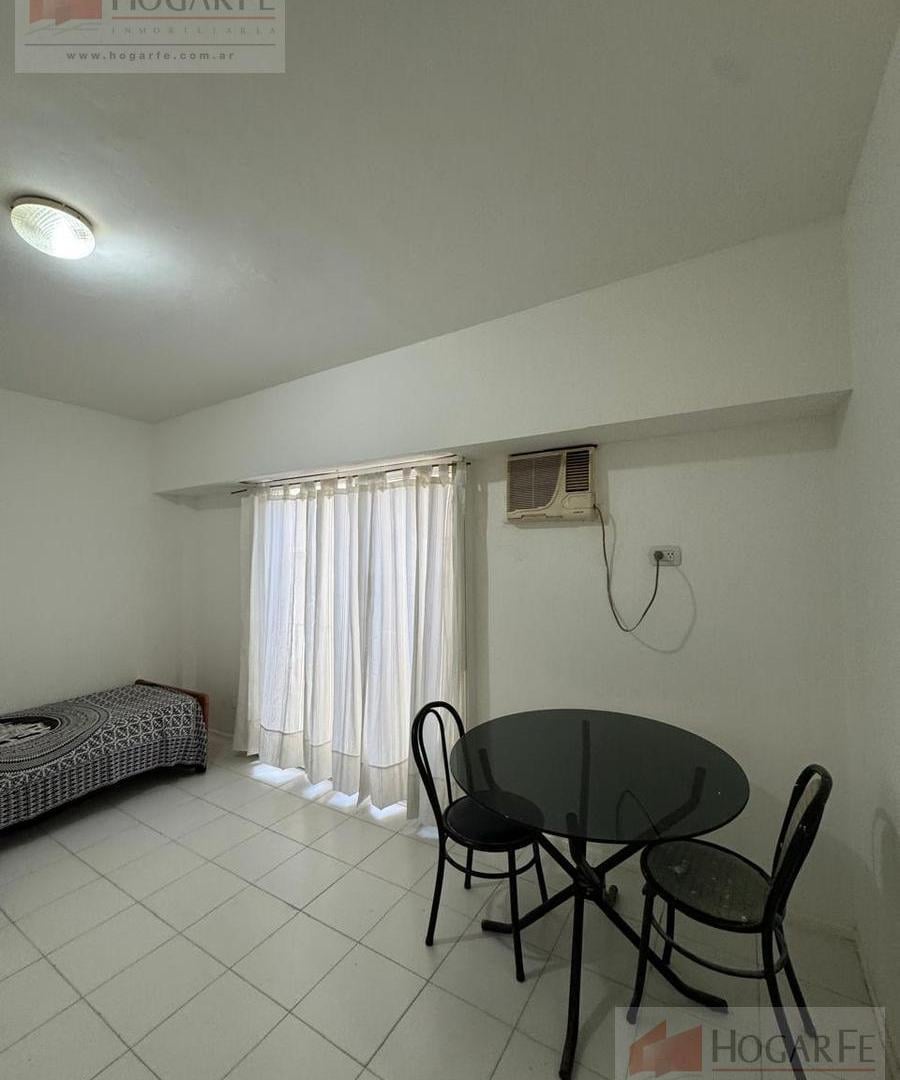 Foto de Venta Departamento de un Ambiente en 3° piso impecable muy luminoso, imagen 2
