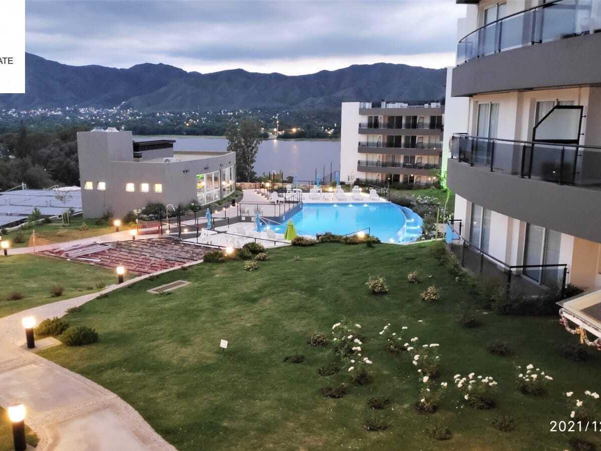 Venta Dpto 1 Dor Complejo Veneto Village. Cochera. Parque Siquiman. 1