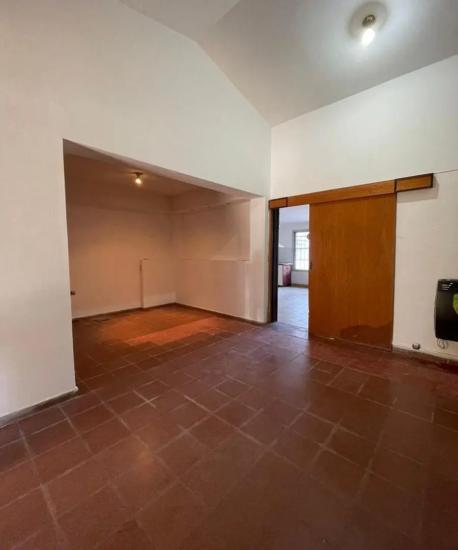 Se vende casa 3 dormitorios Barrio Los Robles 2