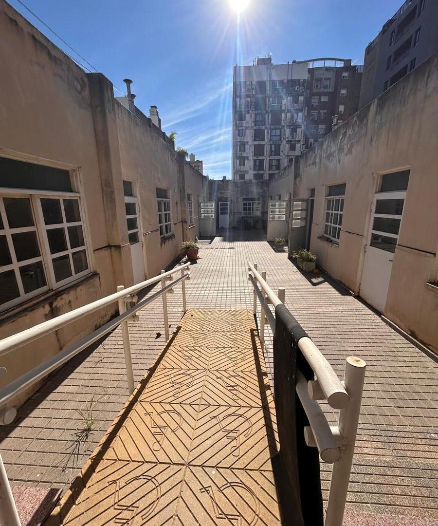 Foto de ALQUILER CASONA DE 16 HABITACIONES PARA FINES COMERCIALES EN B CENTRO, imagen 3