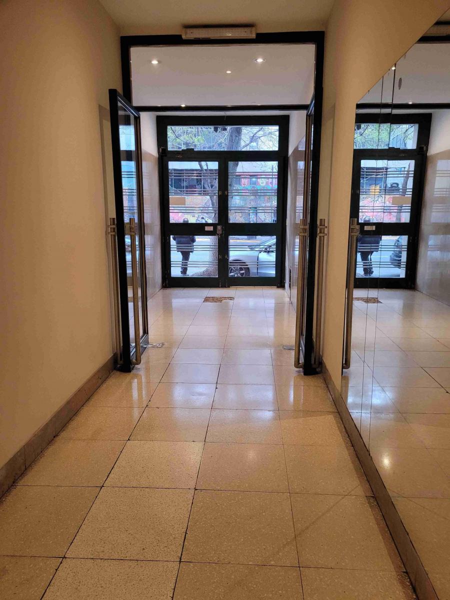 Departamento. 2 Dorm. C/ Dependencia. Amplio. 1