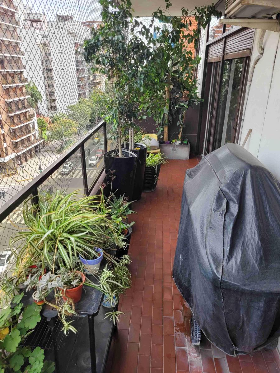 Piso Alto. Luz y Sol. 4 Dorm.. 4 Baños. 1 Suite. Cochera. Balcones. 2