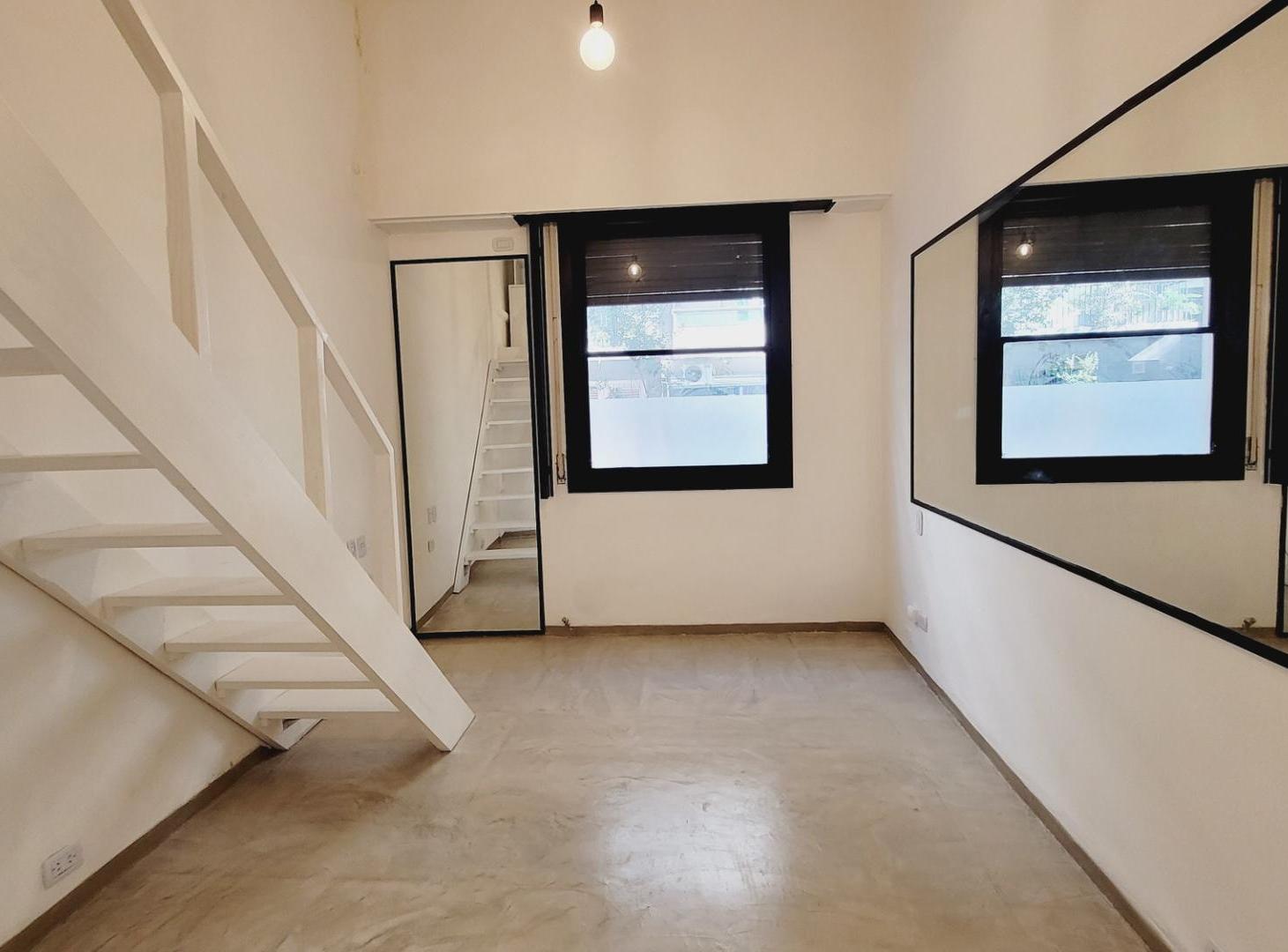 Arenales y Uriburu - Ambiente + Entrepiso - Barrio Norte